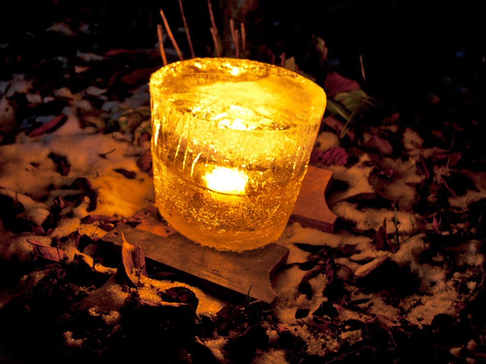 how to make an Ice light, ice and candle